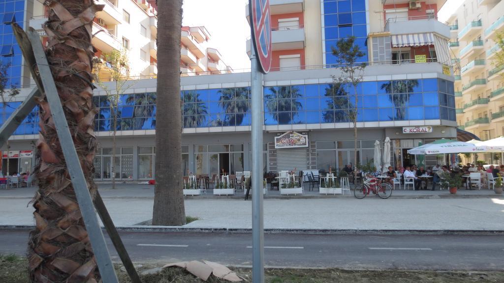 Renting House Vlore Luaran gambar